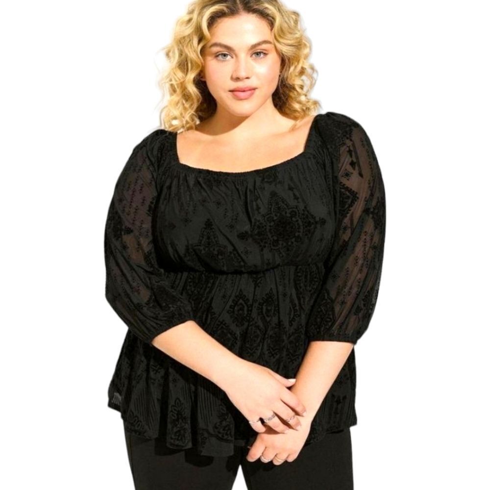 TORRID Flocked Black Mesh Square Kneck Puff Sleeve Phesant  Top. 2X
